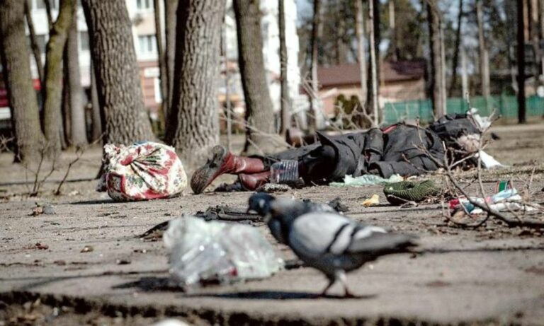 Ucraina, procura Kiev: 290 corpi dissotterrati a Irpin
