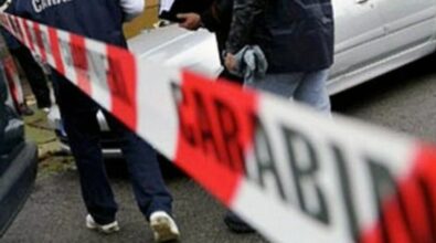 Torino, un uomo di 73 anni uccide la moglie a bastonate: arrestato