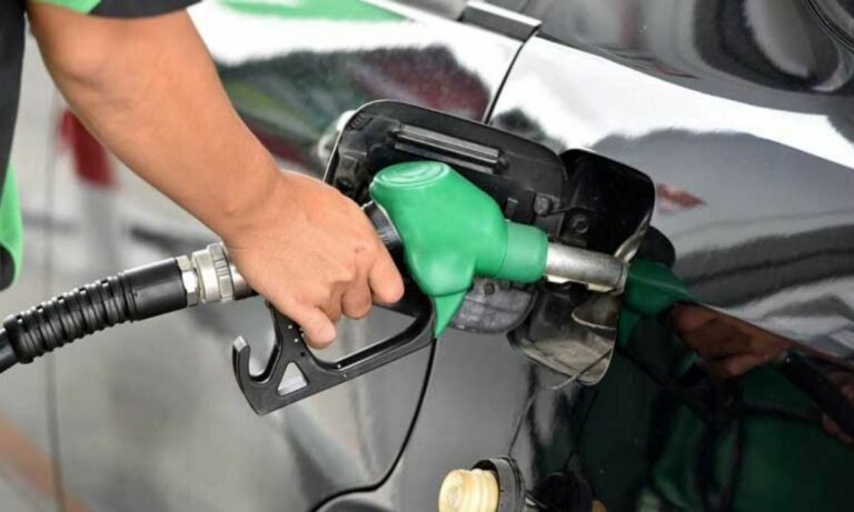 Prezzi carburanti, la benzina torna ai massimi storici: ecco gli aumenti