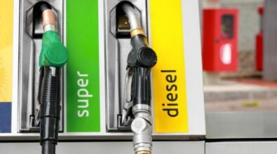 Benzina e diesel, ancora in rialzo i prezzi: gasolio sopra 2 euro