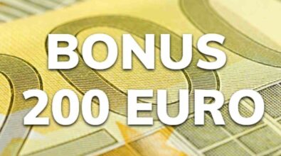 Bonus 200 euro per dipendenti pubblici e privati: autocertificazione e scadenza