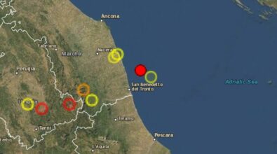 Terremoto, forte scossa nelle Marche: epicentro in mare
