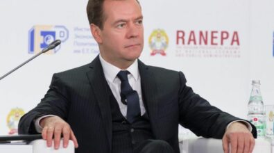 Medvedev: «Punire la Russia è una minaccia per l’umanità»