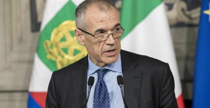 Carlo Cottarelli lascia il Partito democratico: «Troppe differenze con Schlein»