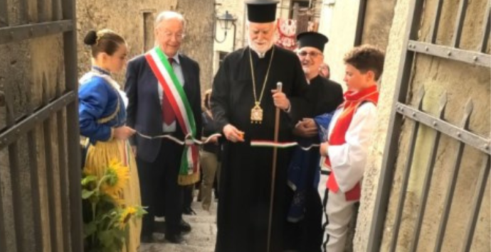 Torna alla comunità di Falconara Albanese la chiesa dell’Assunta e il romitorio (VIDEO)