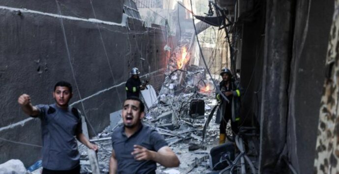 Gaza, lanci di razzi e raid di Israele. «Situazione verso escalation»
