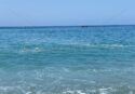 Mare sporco: bagnanti indignati in fuga dalle spiagge del Tirreno
