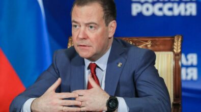 Von der Leyen pronta a introdurre un tetto al prezzo del gas, ma Medvedev spegne ogni speranza