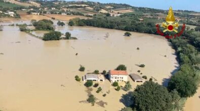 Alluvione nelle Marche, prosegue la ricerca dei tre dispersi