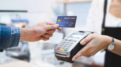 Bancomat e carta credito, transazione negata e cifra addebitata: cosa fare