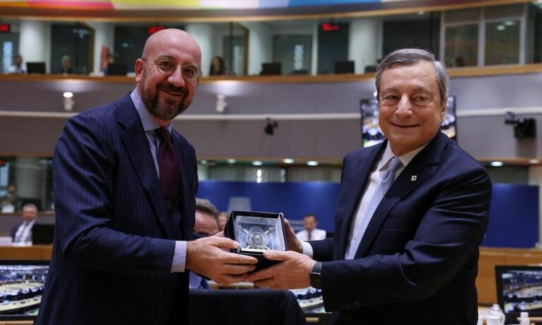 Bruxelles, il saluto dei leader europei a Mario Draghi
