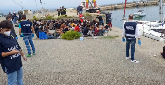 Migranti, la Calabria punta sull’esordio di Meloni a Bruxelles