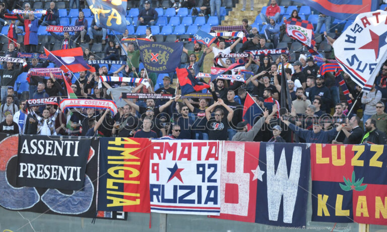 Cosenza, passione da Serie A: i numeri dei tifosi in trasferta