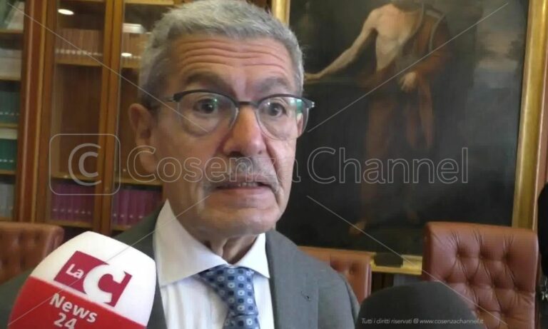 «La droga è la prima emergenza di Cosenza»: Spagnuolo riceve in Procura il deputato Antoniozzi