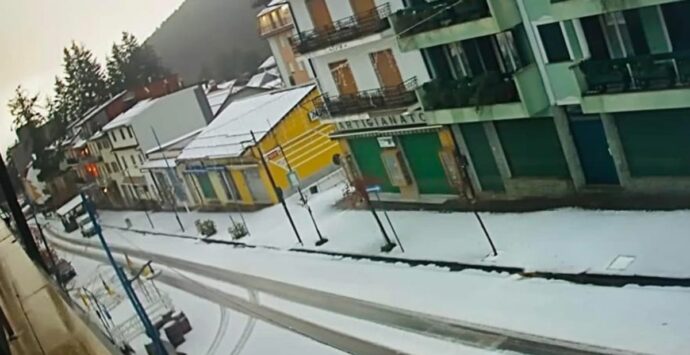Maltempo in Calabria, prime nevicate sulla Sila cosentina
