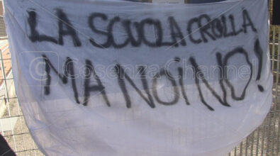 Liceo “Guarasci” di Rogliano, scatta la protesta degli studenti | VIDEO