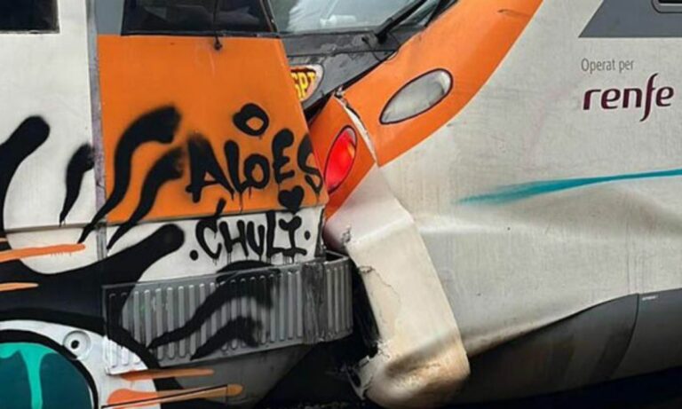 Scontro fra due treni nei pressi di Barcellona, almeno 150 i feriti