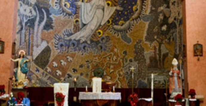 LA LETTERA | «Nessuno tocchi l’altare di legno della chiesa di Camigliatello Silano»