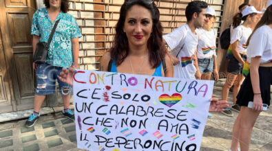 I colori del Pride illuminano la Calabria che scende in strada per i diritti  | FOTO
