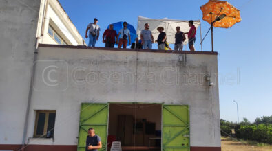 Corigliano Rossano, operai senza stipendio: protesta sotto il sole cocente
