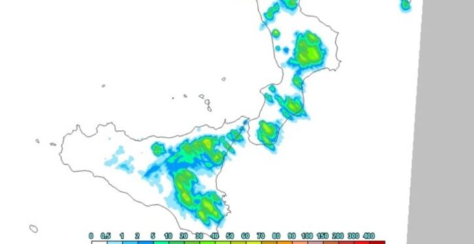 Calabria, temporali di forte intensità: allerta gialla su tutta la regione
