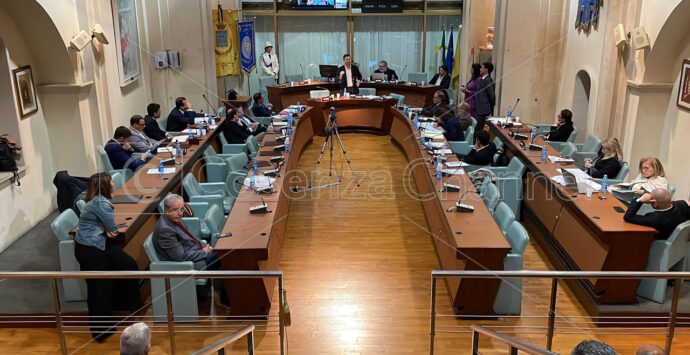 Una consulenza affidata dal Comune di Corigliano Rossano finisce in un esposto alla Procura ed alla Corte dei Conti