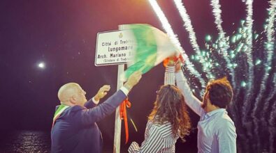 Trebisacce commossa e unita nel ricordo di Mariano Bianchi: Lungomare intitolato all’ex sindaco | FOTO