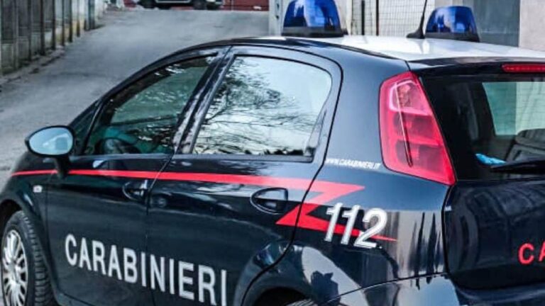 Truffano gli anziani camuffati da carabinieri: due arresti nel reggino