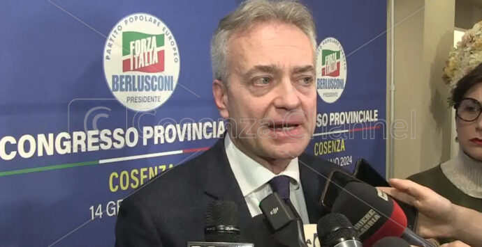 Cosenza, Gianluca Gallo eletto coordinatore provinciale di Forza Italia per acclamazione | VIDEO