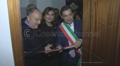 Gratteri a Bisignano per l’inaugurazione della ludoteca: «La Calabria mi manca molto» – VIDEO