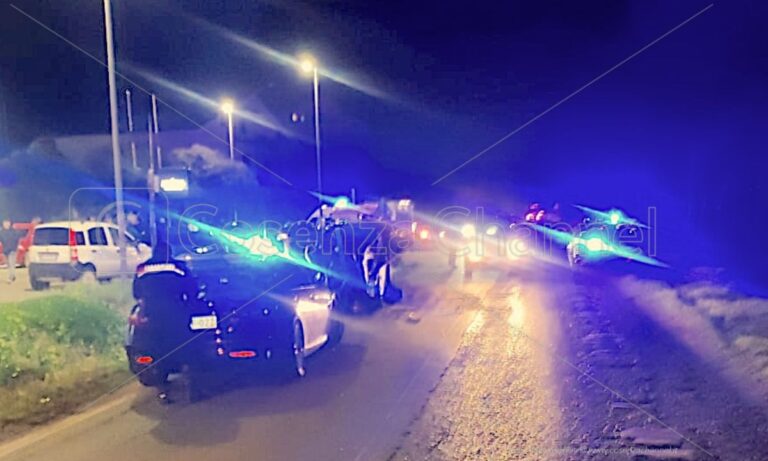 Scontro tra due auto a Corigliano Rossano: quattro feriti: c’è anche un bimbo