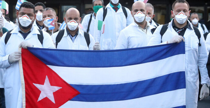 Medici cubani in arrivo a Lungro, il sindaco di Acquaformosa: «Un segnale forte e positivo»